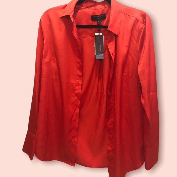 NWOT Banana Republic Classic Fit Button Down Blouse - Picture 4 of 4